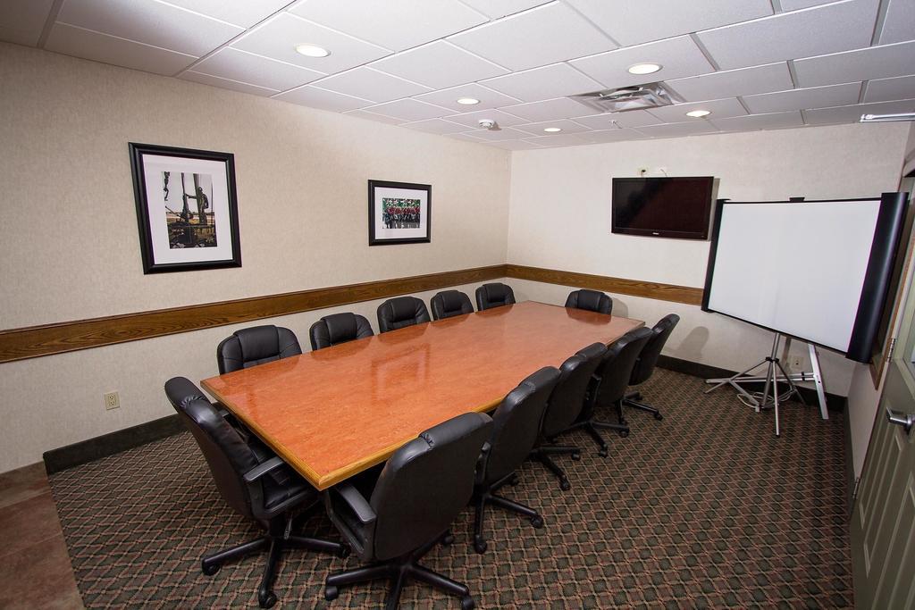 Service Plus Inns&Suites Drayton Valley Extérieur photo